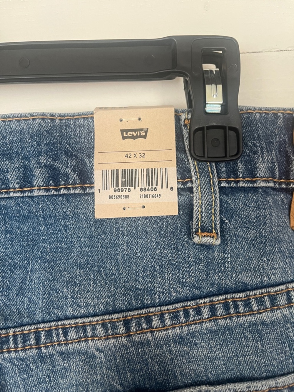 Levi's Men's 569 Straight Jeans in Medium Blue Wash 42x32 - Picture 4 of 5